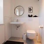 Kuestenbutze - Modernes Fuer 3 Im Scandi-style Mit Vollausgestatteter K By Interhome Apartment Mildstedt