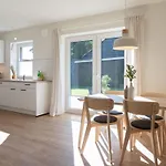 Apartment Kuestenbutze - Modernes Fuer 3 Im Scandi-style Mit Vollausgestatteter K By Interhome *