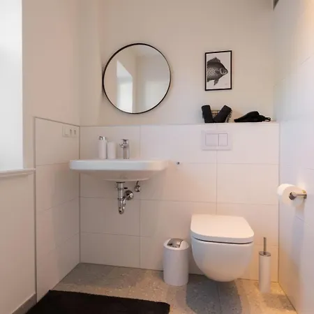 Kuestenbutze - Modernes Fuer 3 Im Scandi-style Mit Vollausgestatteter K By Interhome Apartment Mildstedt