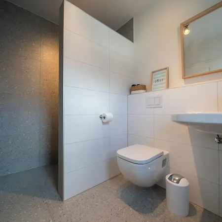 Kuestenbutze - Modernes Fuer 3 Im Scandi-style Mit Vollausgestatteter K By Interhome Mildstedt